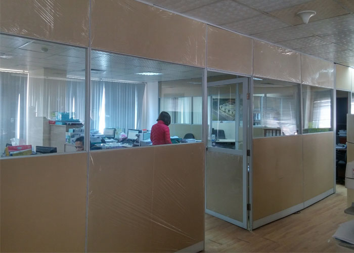 Vách ngăn chia phòng